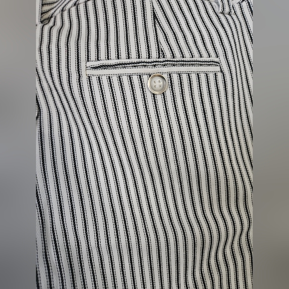 Rampage Sz 3 Vintage look pants great for Vacation dress up or down. Flair leg - Picture 4 of 7